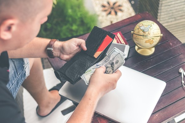 Tips for Making Smart Investments in Stocks 18 img