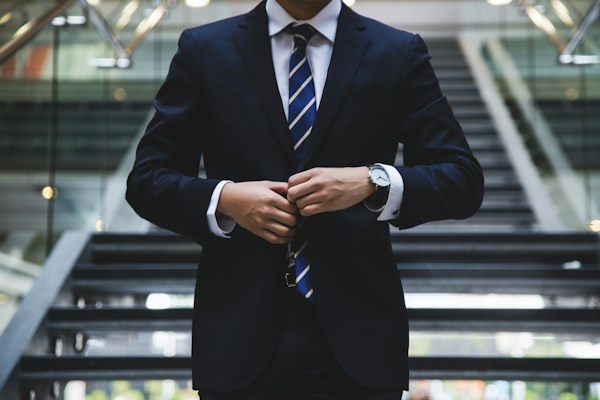 Managing Business Litigation With the Help of an Experienced Lawyer 11 img
