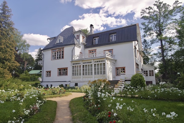 How To Increase the Curb Appeal of Your Home 11 img
